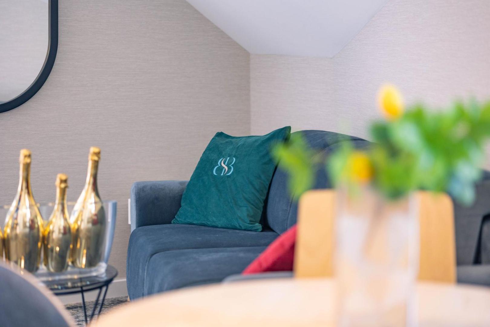 Boulevard Boutique Suites ليبا المظهر الخارجي الصورة